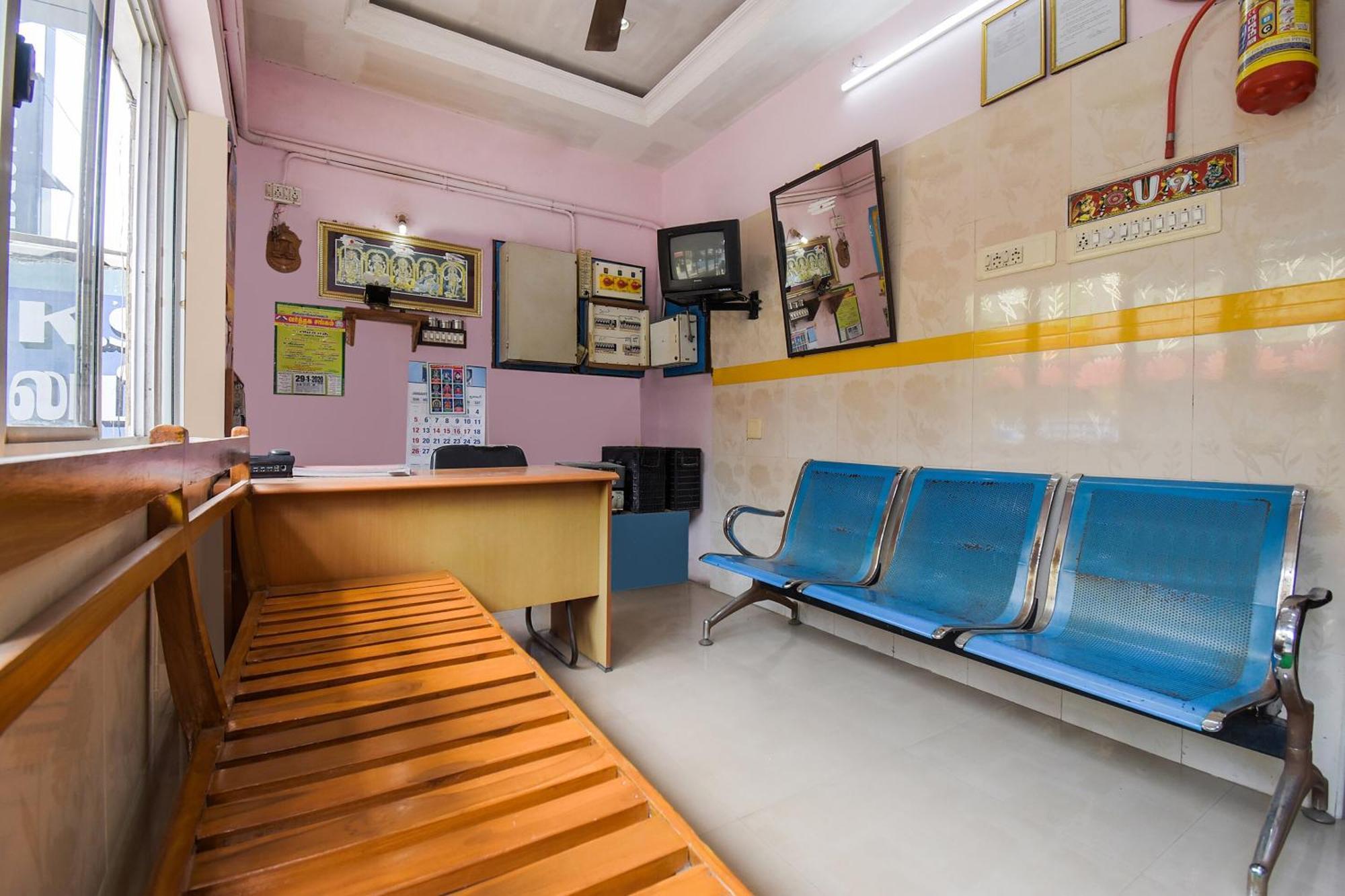 Hotel O K.S.Lodge Tribhuvanam Bagian luar foto