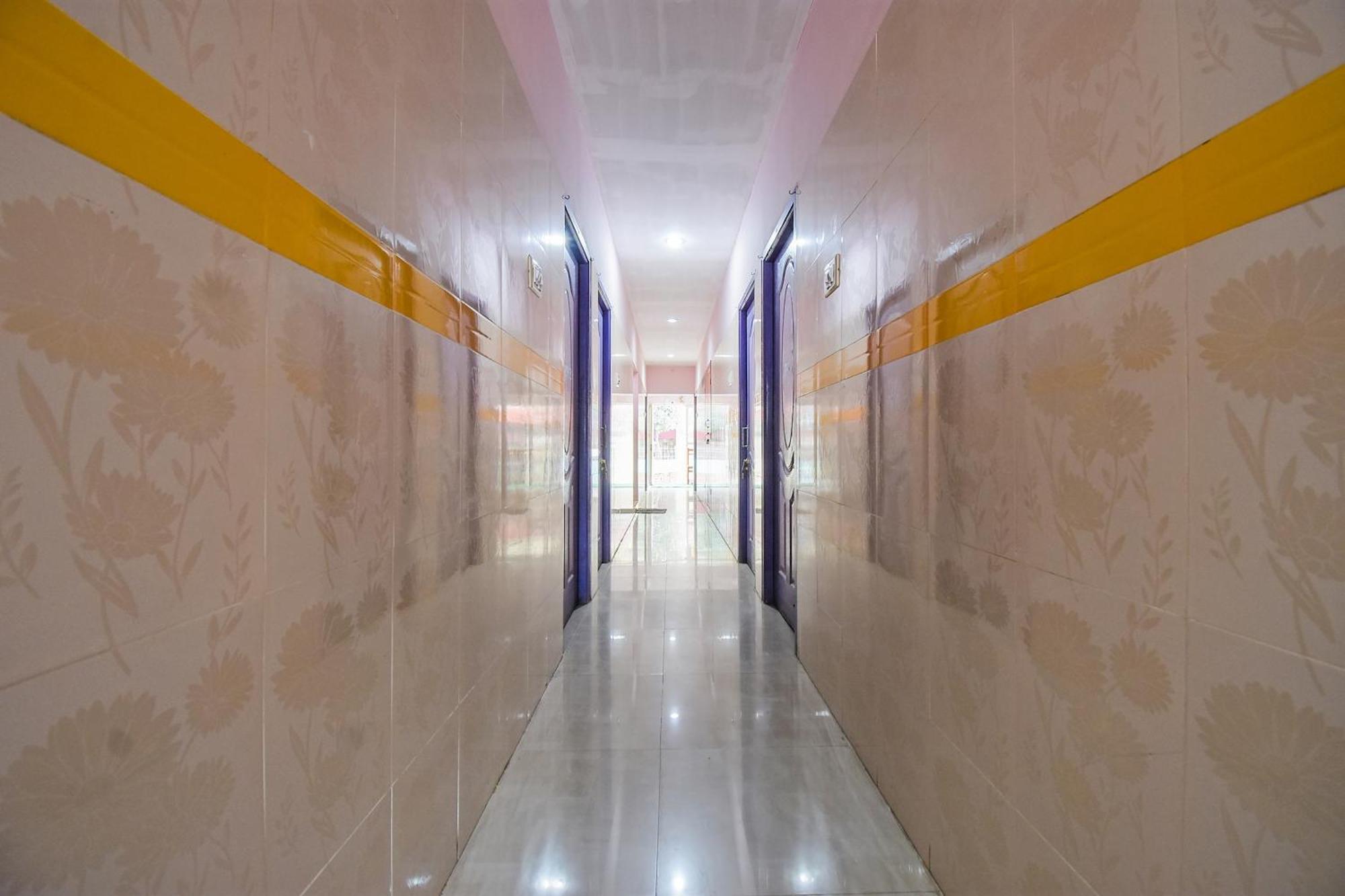 Hotel O K.S.Lodge Tribhuvanam Bagian luar foto