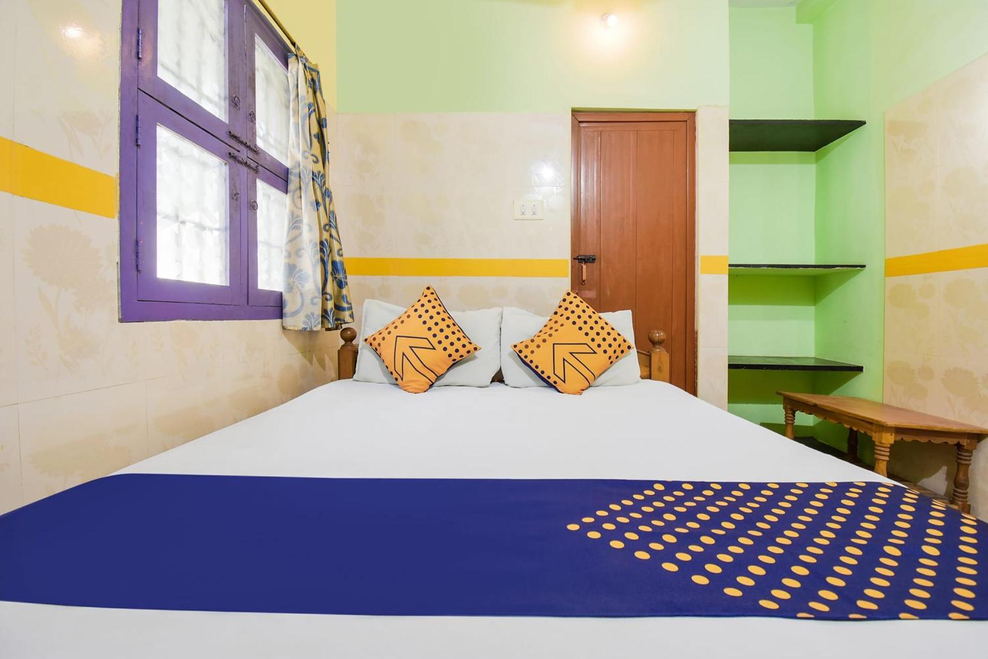 Hotel O K.S.Lodge Tribhuvanam Bagian luar foto