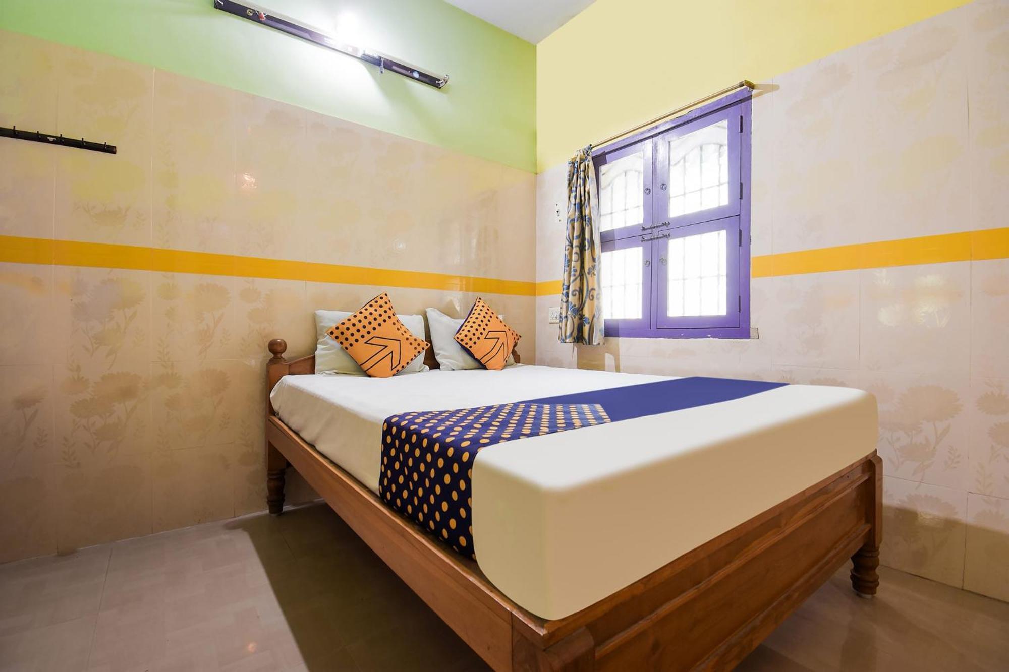 Hotel O K.S.Lodge Tribhuvanam Bagian luar foto