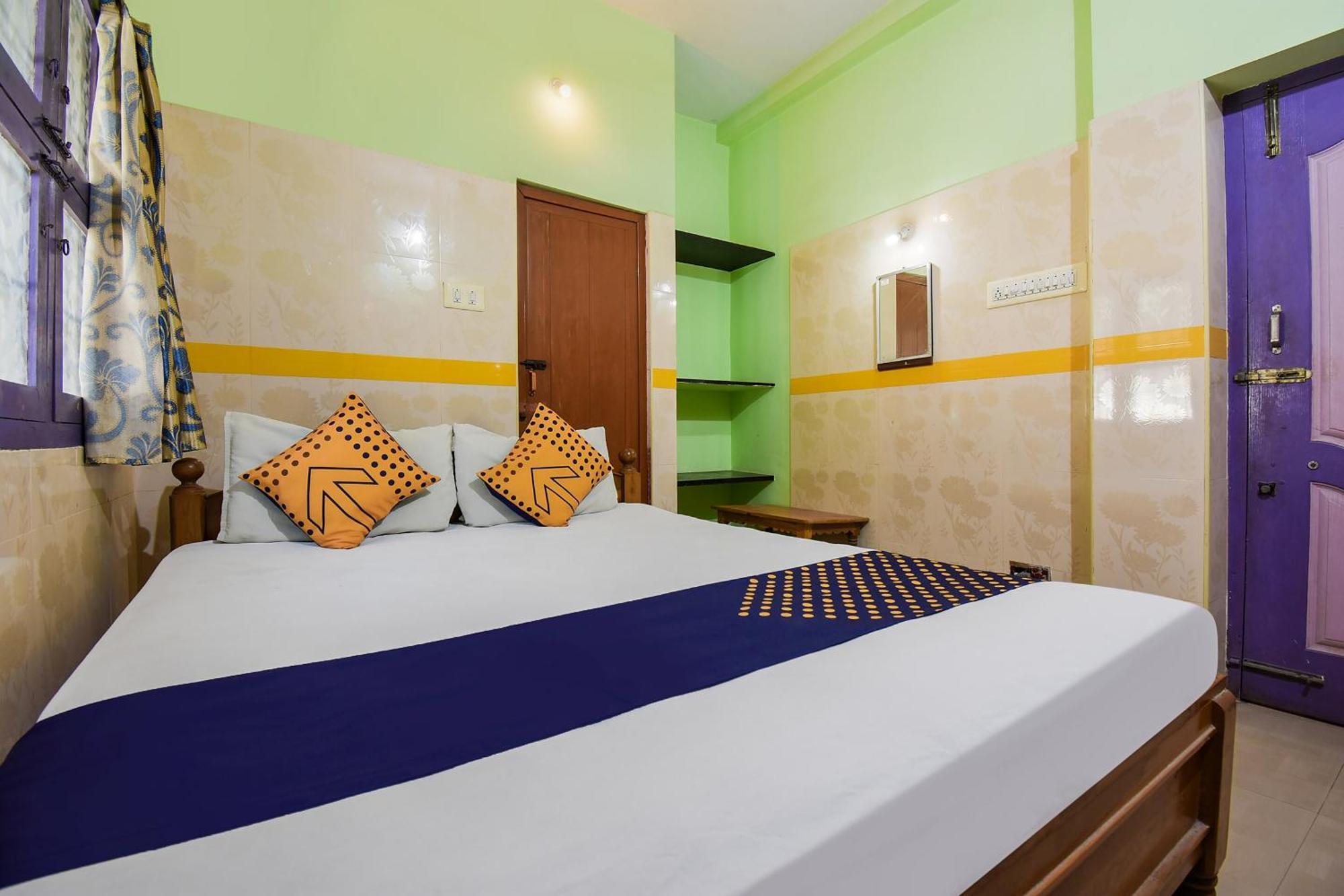 Hotel O K.S.Lodge Tribhuvanam Bagian luar foto
